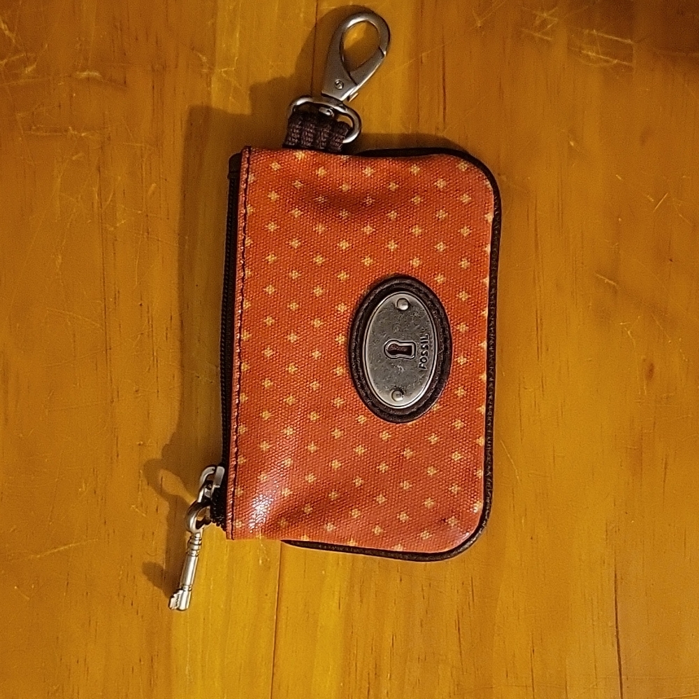 Fossil wristlet